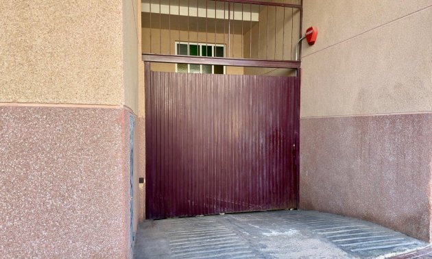 Rynek wtórny - Mieszkanie  -
Torrevieja - Playa de los Locos