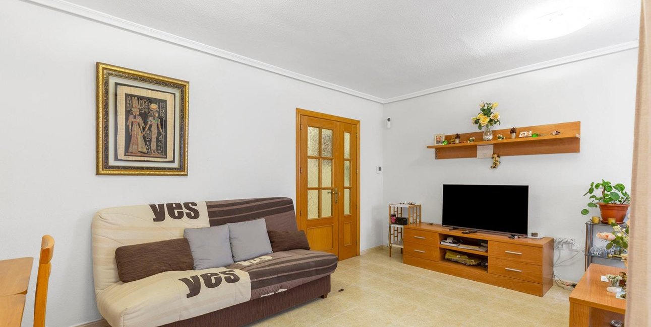 Resale - Apartment / flat -
Torrevieja - Centro