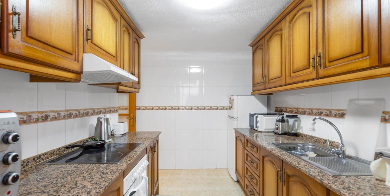 Resale - Apartment / flat -
Torrevieja - Centro