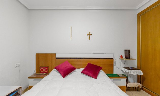 Resale - Apartment / flat -
Torrevieja - Centro