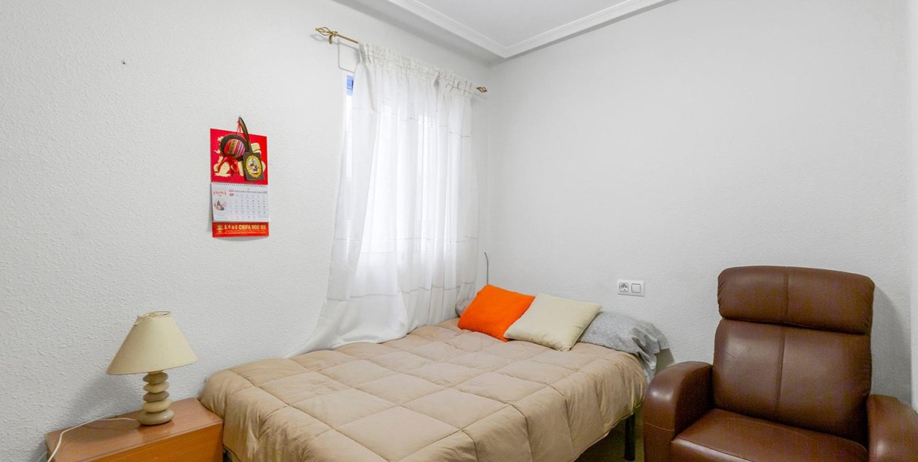 Resale - Apartment / flat -
Torrevieja - Centro