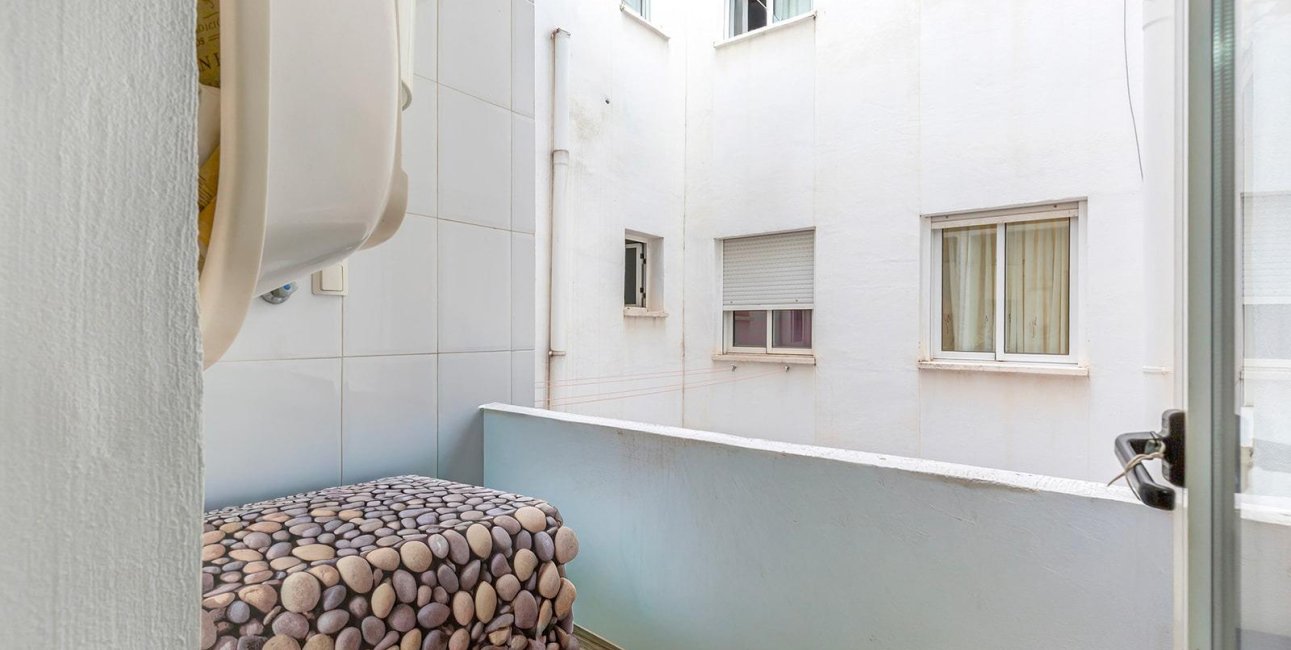 Resale - Apartment / flat -
Torrevieja - Centro