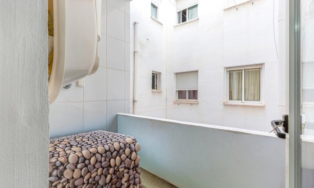 Resale - Apartment / flat -
Torrevieja - Centro