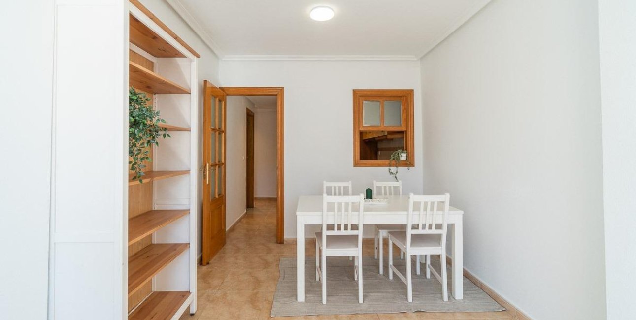 Resale - Penthouse -
Torrevieja - Centro