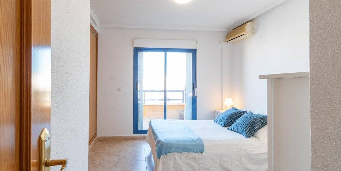 Resale - Penthouse -
Torrevieja - Centro