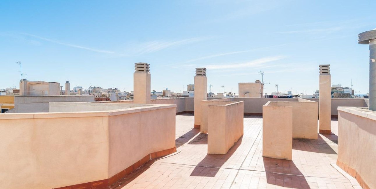 Resale - Penthouse -
Torrevieja - Centro