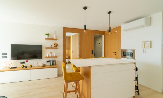 Resale - Apartment / flat -
Guardamar del Segura - Puerto Deportivo