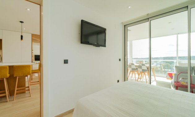 Resale - Apartment / flat -
Guardamar del Segura - Puerto Deportivo