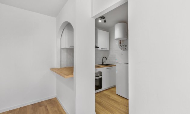 Resale - Apartment / flat -
Torrevieja - Torreblanca