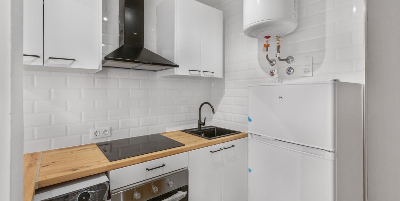 Resale - Apartment / flat -
Torrevieja - Torreblanca