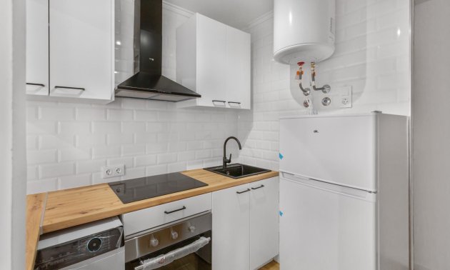 Resale - Apartment / flat -
Torrevieja - Torreblanca