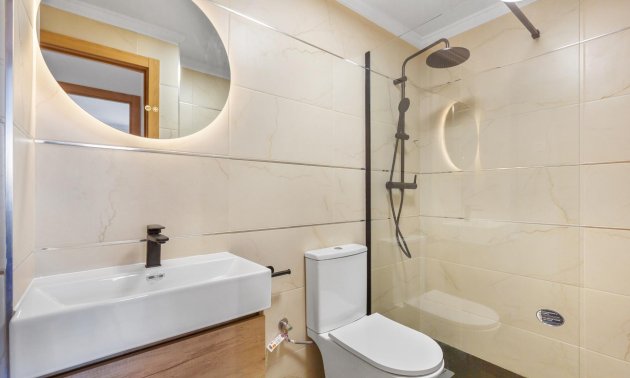 Resale - Apartment / flat -
Torrevieja - Torreblanca