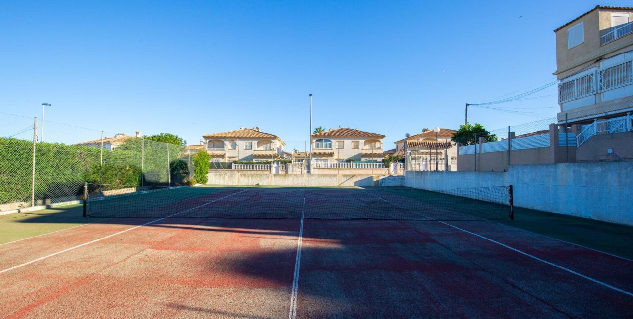 Resale - Apartment / flat -
Torrevieja - Torreblanca