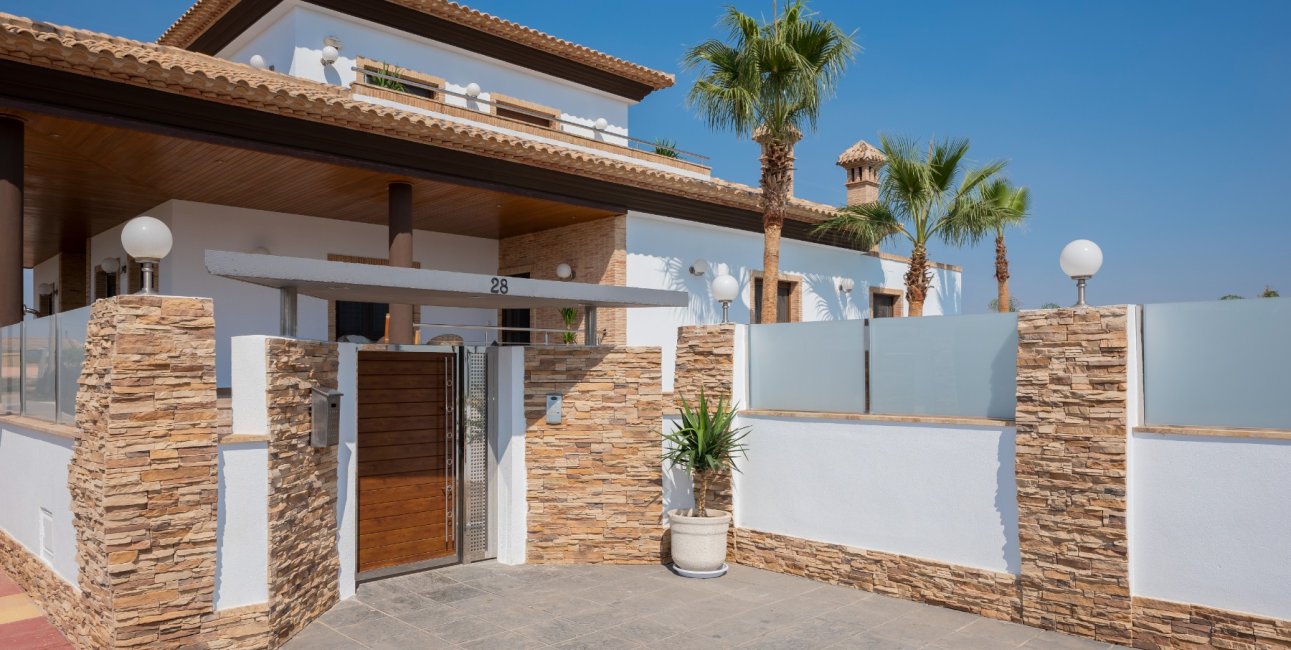 Resale - Villa -
Jerónimo y Avileses - Jerónimo y Avileses - Town