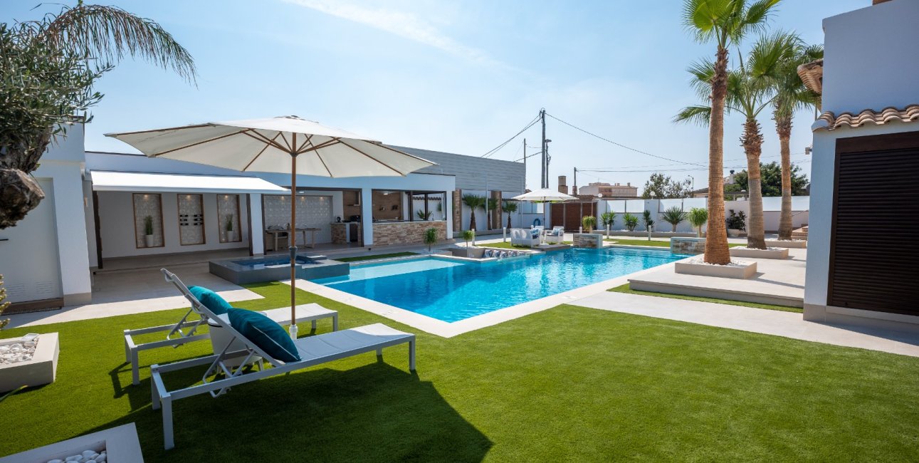 Resale - Villa -
Jerónimo y Avileses - Jerónimo y Avileses - Town