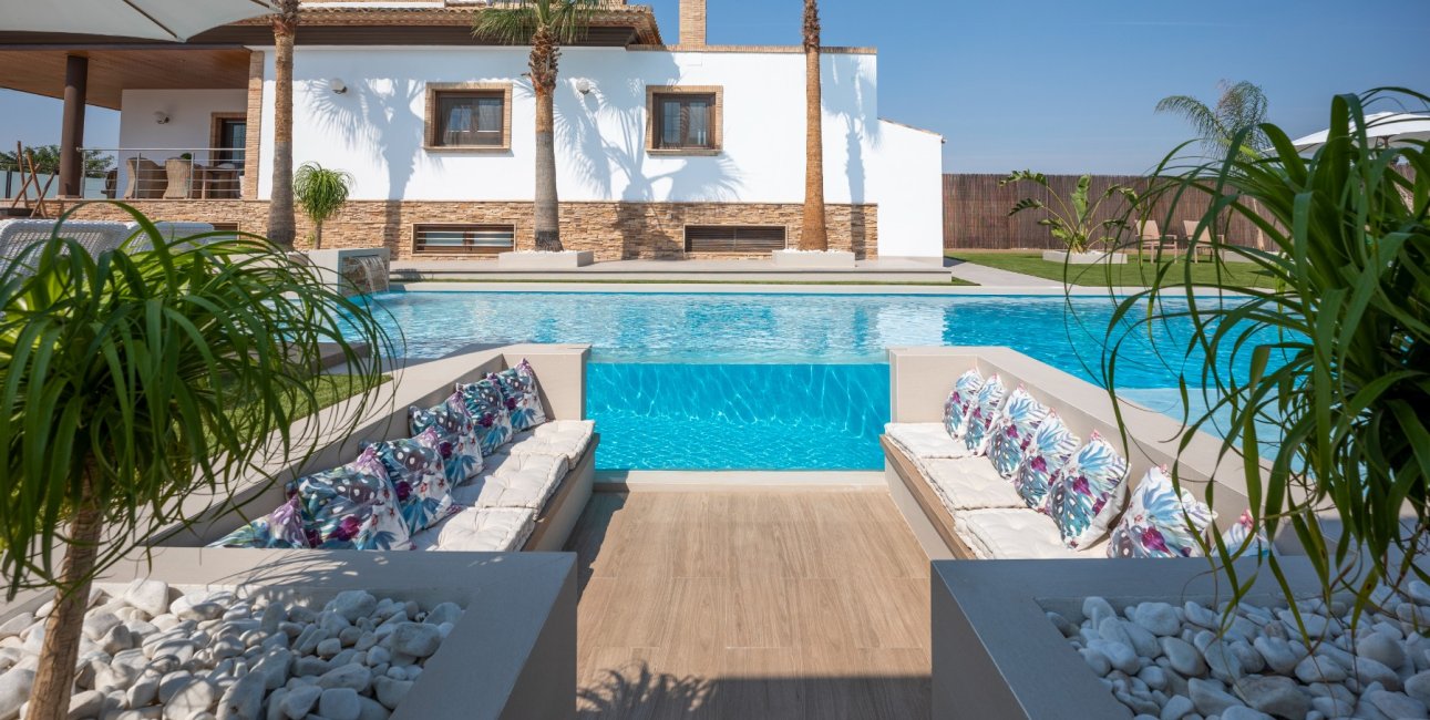 Resale - Villa -
Jerónimo y Avileses - Jerónimo y Avileses - Town