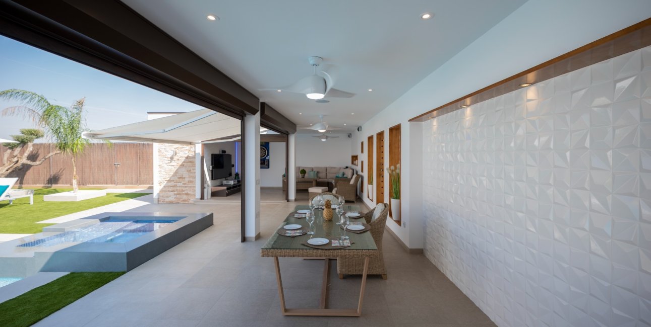 Resale - Villa -
Jerónimo y Avileses - Jerónimo y Avileses - Town