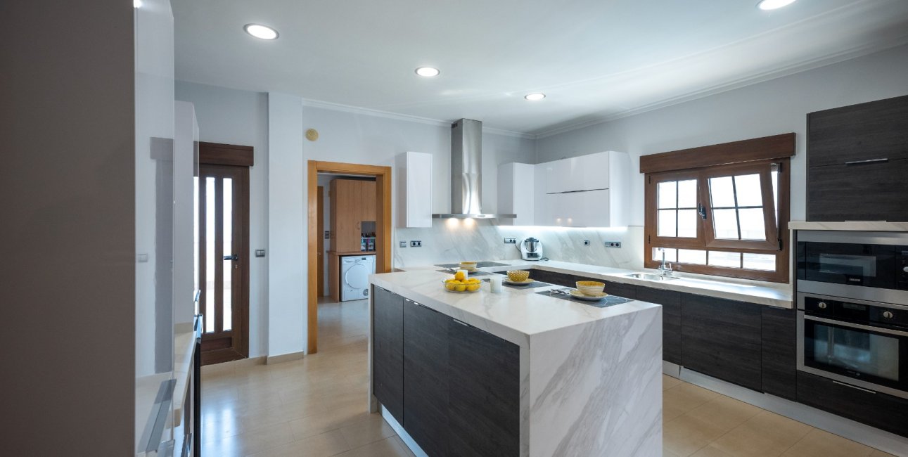 Resale - Villa -
Jerónimo y Avileses - Jerónimo y Avileses - Town