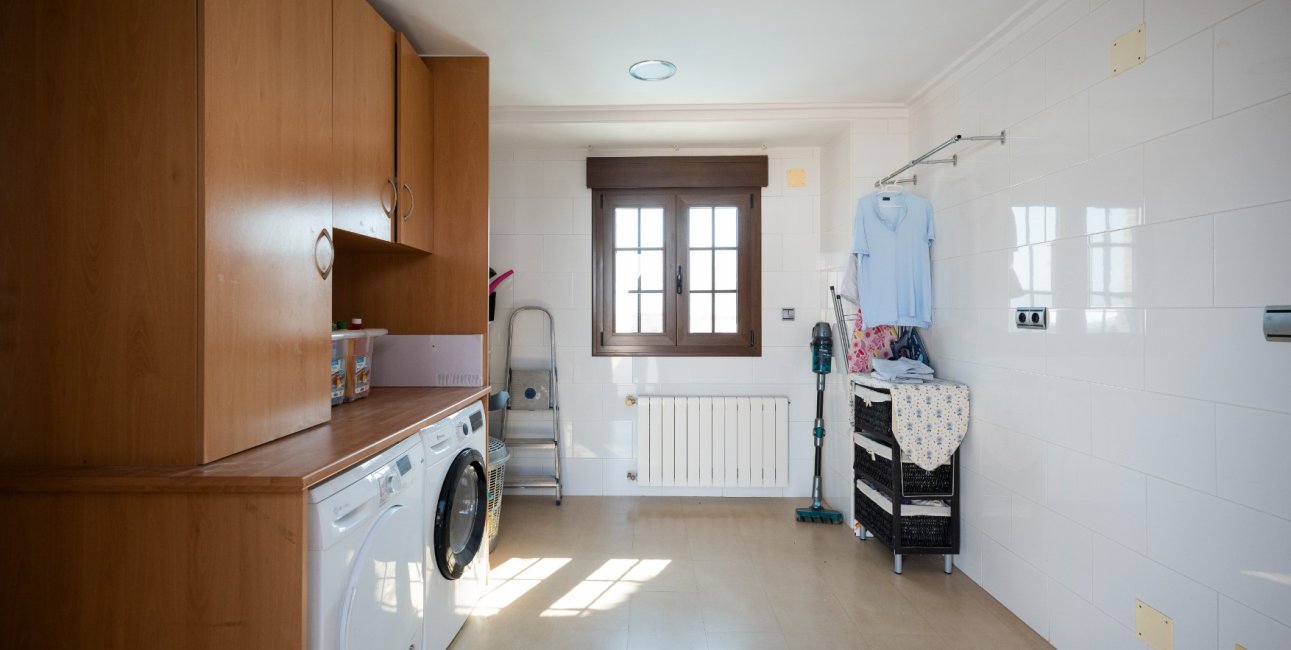 Resale - Villa -
Jerónimo y Avileses - Jerónimo y Avileses - Town