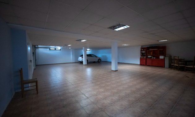 Resale - Villa -
Jerónimo y Avileses - Jerónimo y Avileses - Town