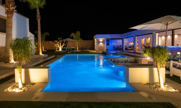 Resale - Villa -
Jerónimo y Avileses - Jerónimo y Avileses - Town