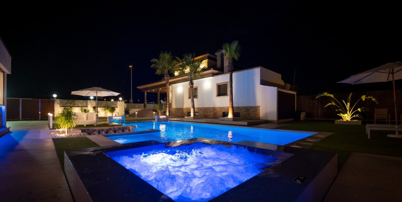 Resale - Villa -
Jerónimo y Avileses - Jerónimo y Avileses - Town