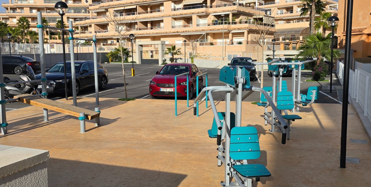 Resale - Apartment / flat -
Orihuela Costa - Villamartin