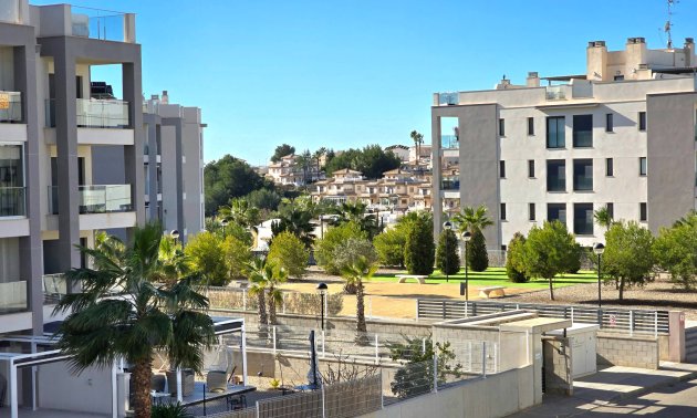 Resale - Apartment / flat -
Orihuela Costa - Villamartin