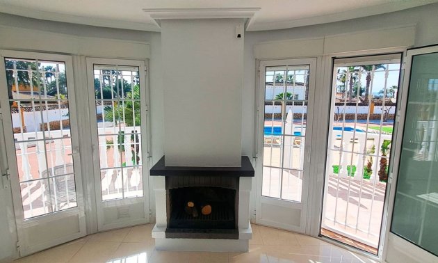 Resale - Country House -
Catral - Catral - Country