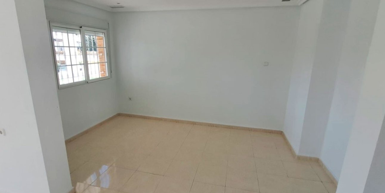 Resale - Country House -
Catral - Catral - Country