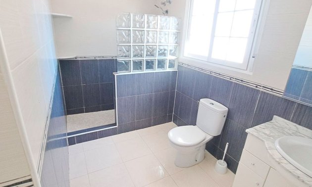 Resale - Country House -
Catral - Catral - Country