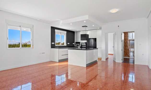 Resale - Country House -
Dolores - Dolores - Country