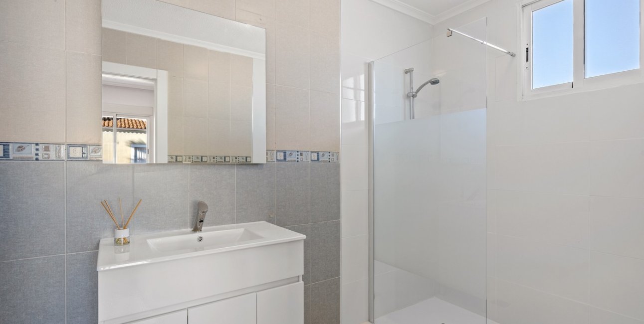 Resale - Country House -
Dolores - Dolores - Country