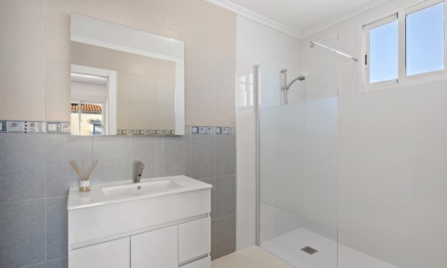 Resale - Country House -
Dolores - Dolores - Country