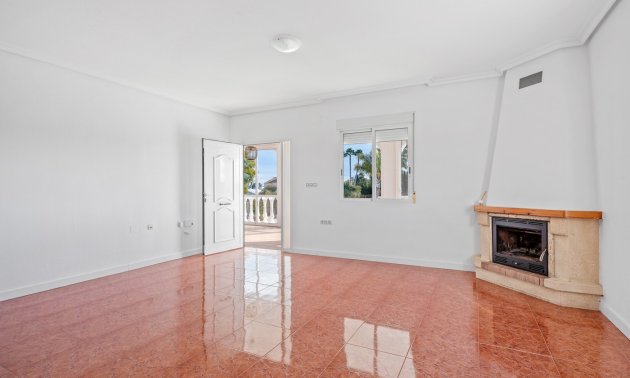 Resale - Country House -
Dolores - Dolores - Country