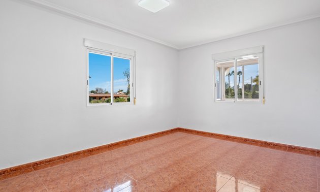 Resale - Country House -
Dolores - Dolores - Country