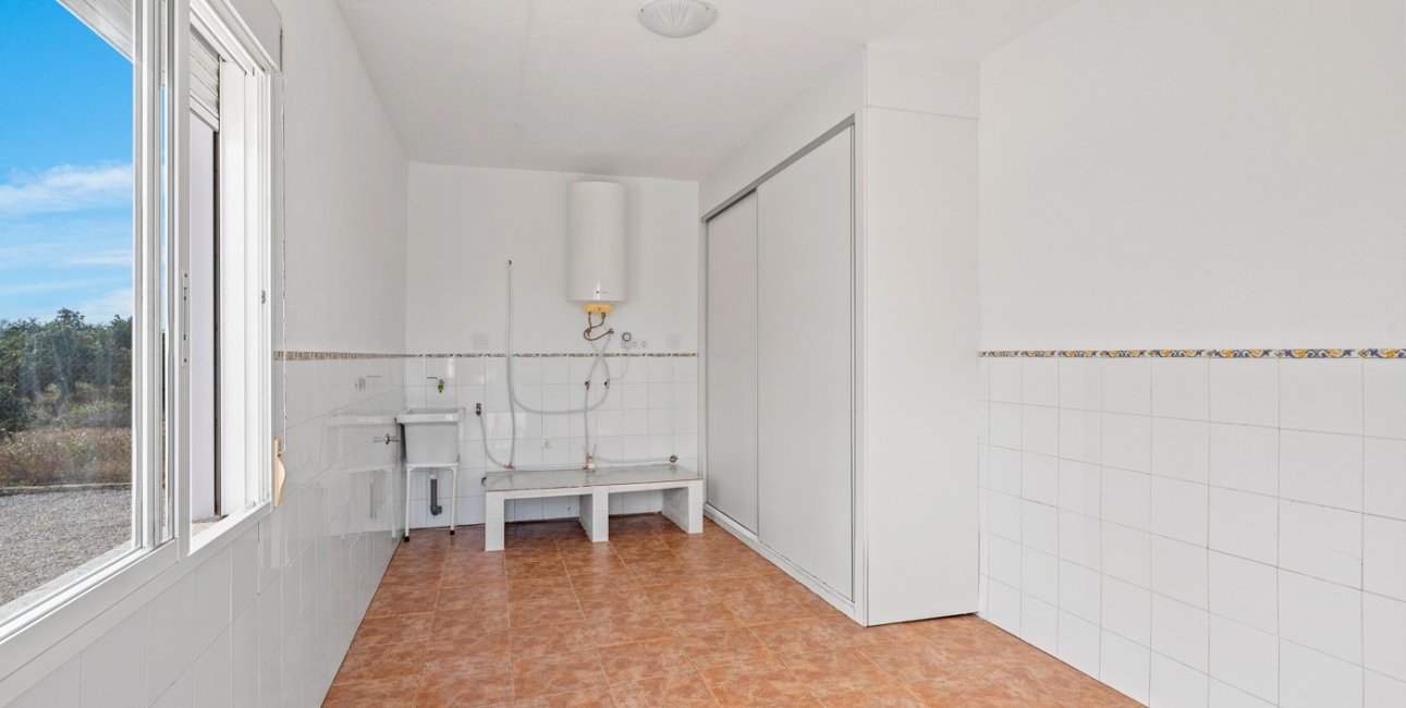 Resale - Country House -
Dolores - Dolores - Country