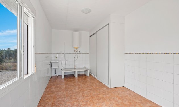 Resale - Country House -
Dolores - Dolores - Country