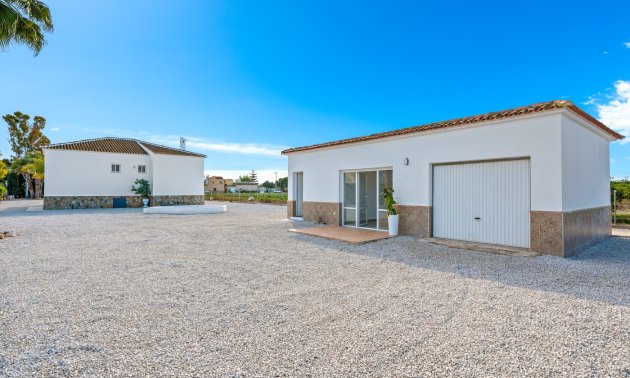 Resale - Country House -
Dolores - Dolores - Country