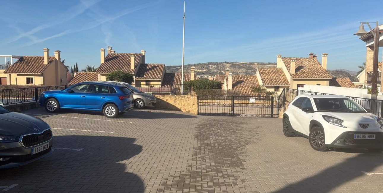 Resale - Townhouse -
Algorfa - La Finca Golf Resort