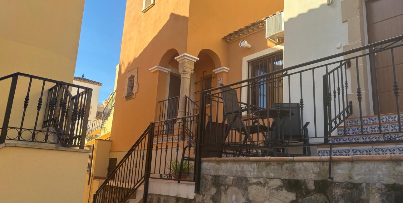 Resale - Townhouse -
Algorfa - La Finca Golf Resort