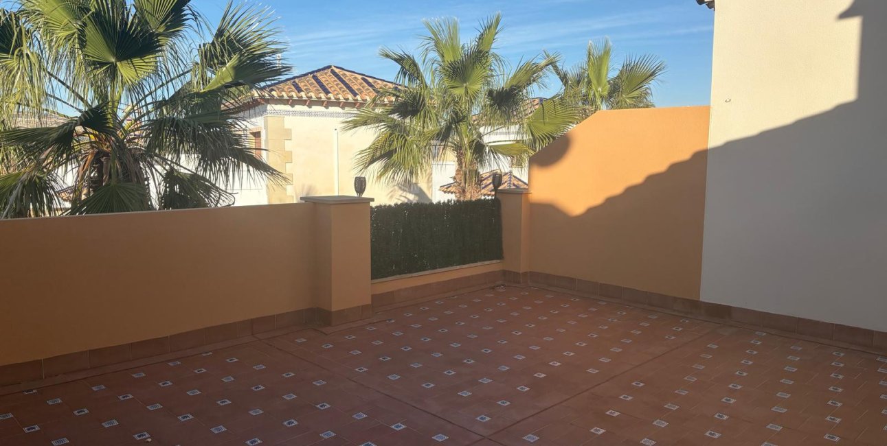 Resale - Townhouse -
Algorfa - La Finca Golf Resort