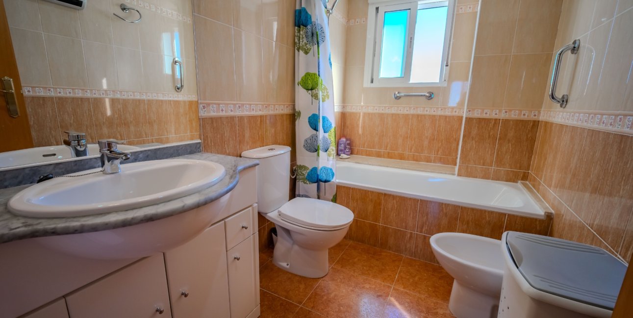 Resale - Apartment / flat -
Guardamar del Segura - El Eden