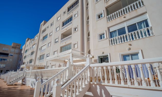 Resale - Apartment / flat -
Guardamar del Segura - El Eden