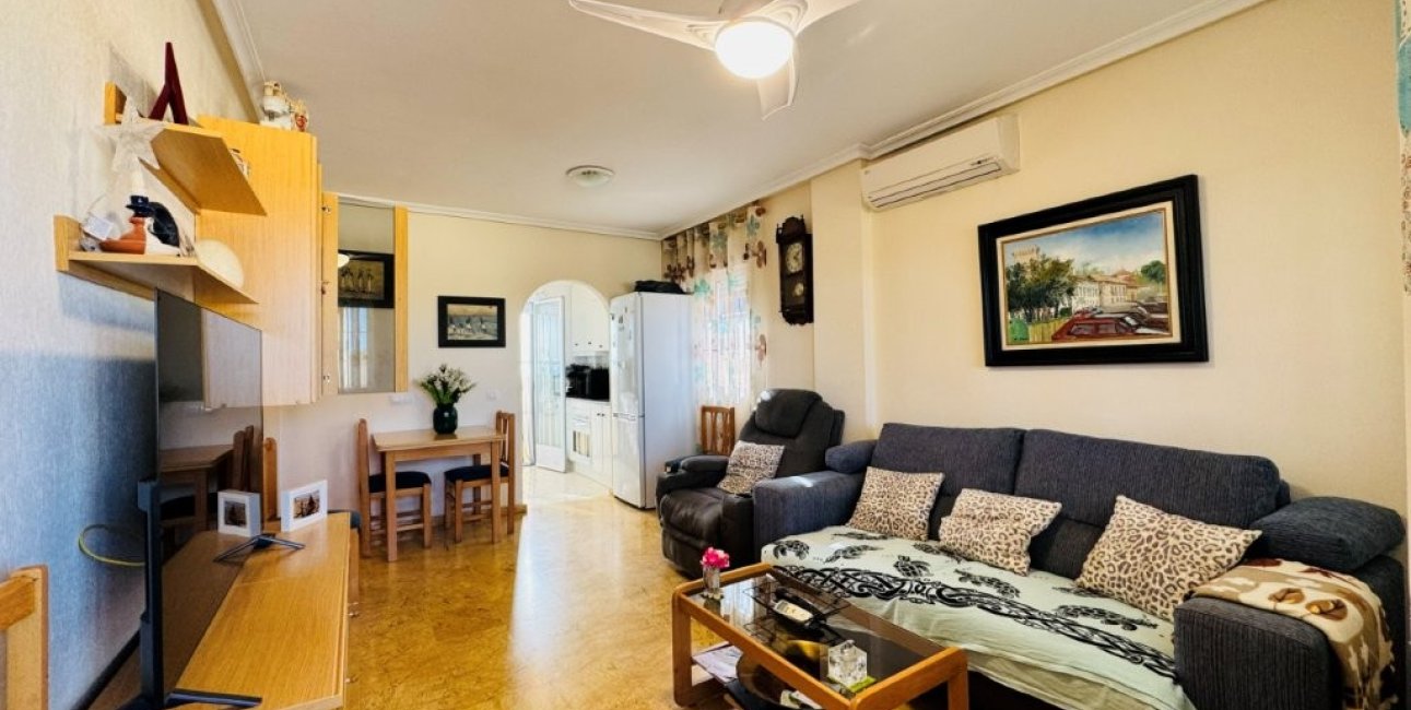 Resale - Apartment / flat -
Torrevieja - La Mata