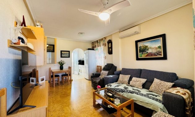 Resale - Apartment / flat -
Torrevieja - La Mata