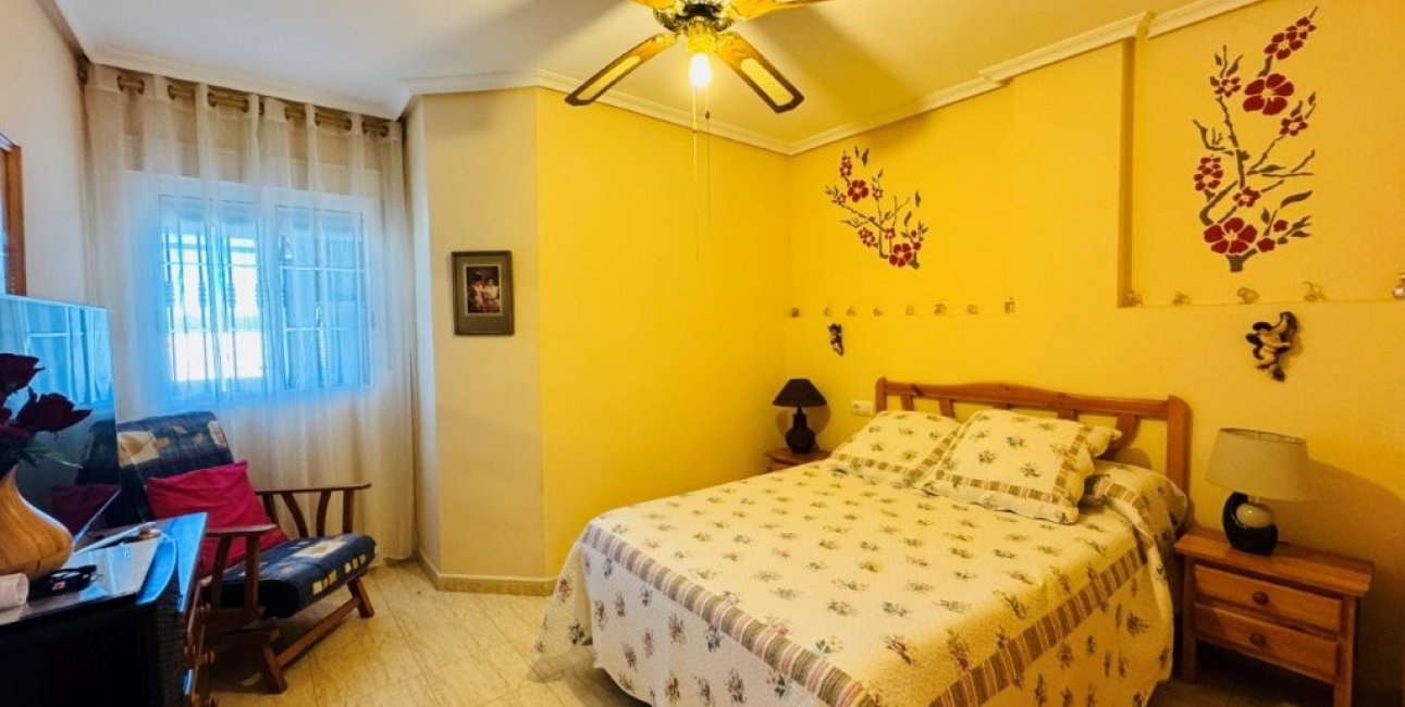 Resale - Apartment / flat -
Torrevieja - La Mata