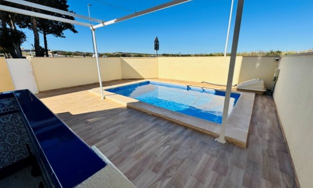 Resale - Apartment / flat -
Torrevieja - La Mata