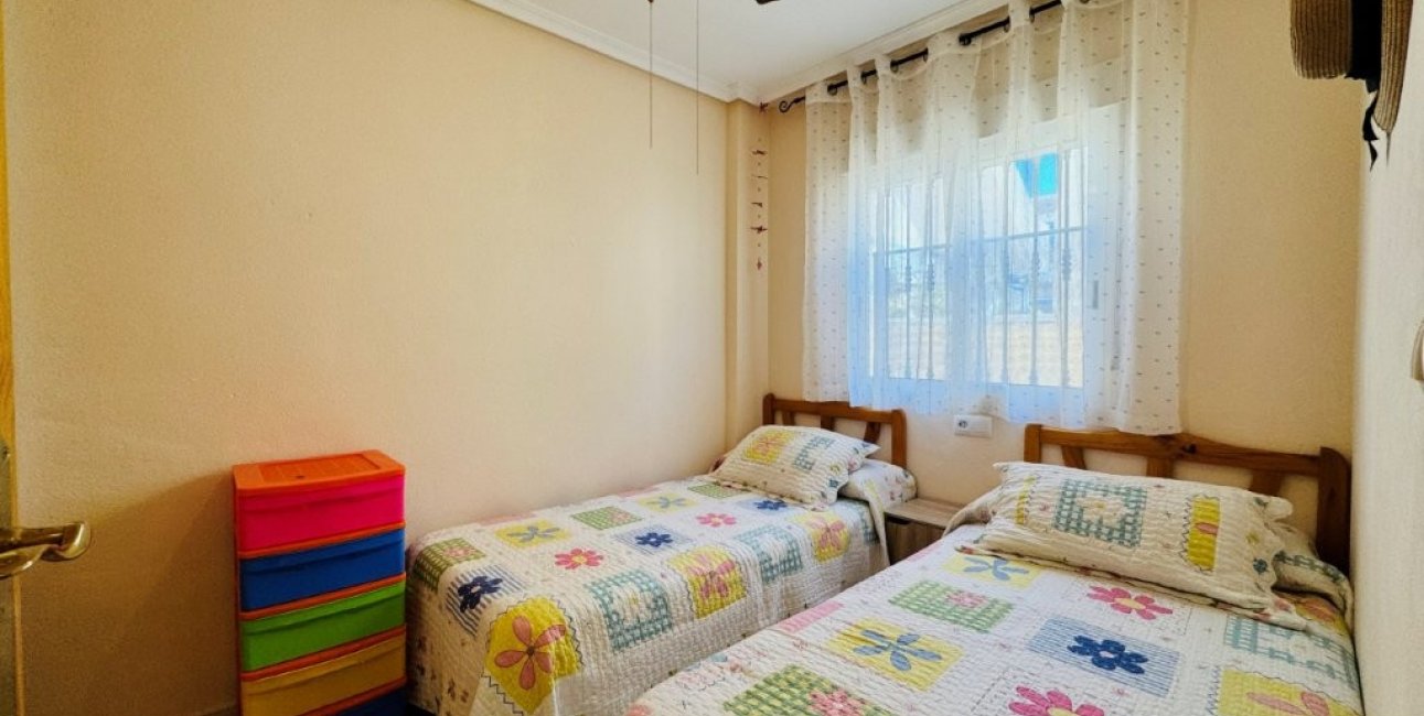 Resale - Apartment / flat -
Torrevieja - La Mata