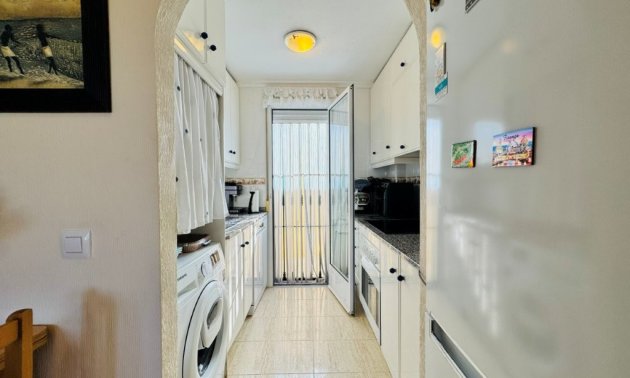 Resale - Apartment / flat -
Torrevieja - La Mata